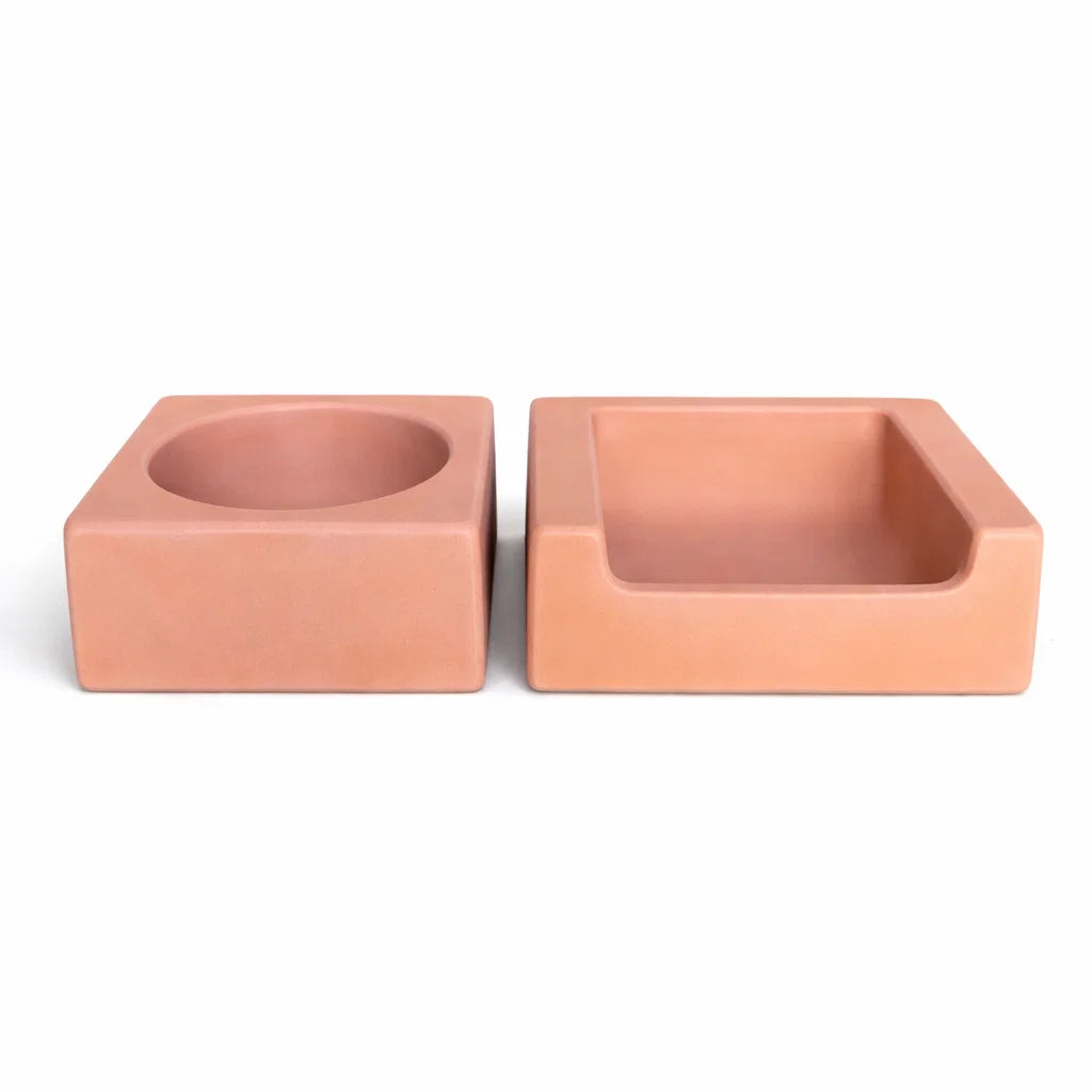 Inu - plato de hormigón Terracota